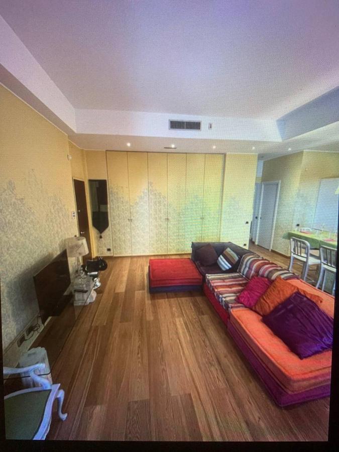 S.Ambrogio/Duomo •Jacuzzi • Luxury •Design Apartment Milan Bagian luar foto