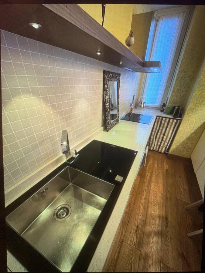 S.Ambrogio/Duomo •Jacuzzi • Luxury •Design Apartment Milan Bagian luar foto