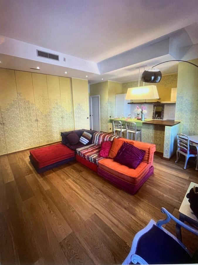 S.Ambrogio/Duomo •Jacuzzi • Luxury •Design Apartment Milan Bagian luar foto