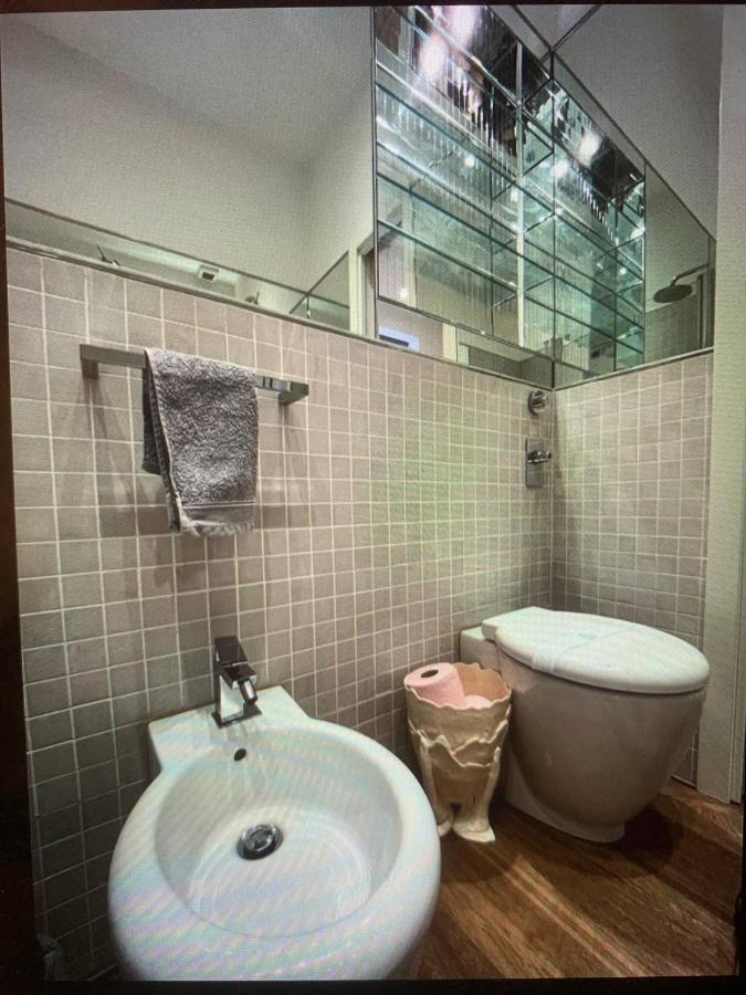 S.Ambrogio/Duomo •Jacuzzi • Luxury •Design Apartment Milan Bagian luar foto